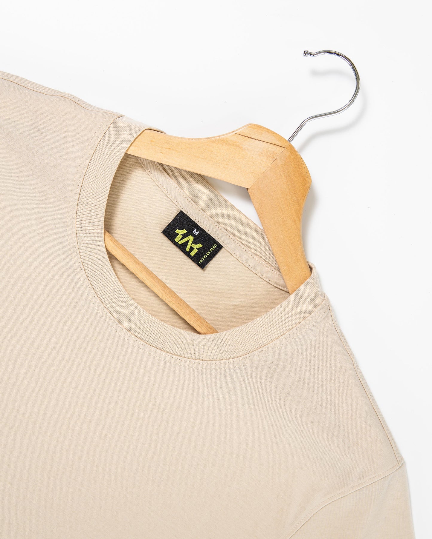 T-shirt camel